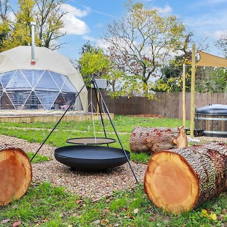 Hotel Luxury Dome With Private Wood-Fired Hot Tub Oxford Exterior foto